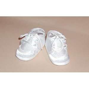  Baby Deer White Satin Preemie Shoes   up to 6 lbs Baby