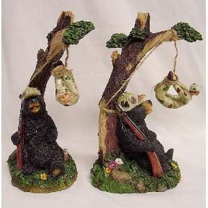  Set of 2 Bear Hunter With Hunting Trophy Table Top 