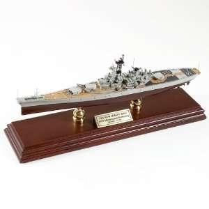  USS New Jersey BB 62 1/700 Desktop Wood Model Battleship 