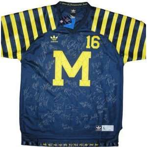  Denard Robinson & 2011 Michigan Wolverines Team Signed 