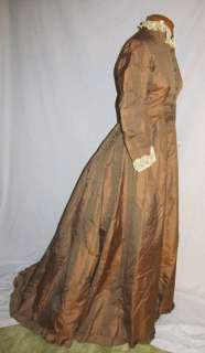 Victorian Changeable Silk Afternoon Bustle Dress W Bobbin Lace / Train 