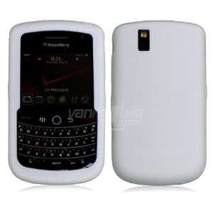 VMG BlackBerry Tour Soft Silicone Skin Case   Solid White Premium 1 Pc 