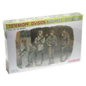  6307 1/35 Totenkopf Division Budapest 1945 Toys & Games