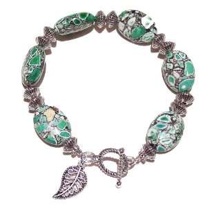    Green (dyed) Magnesite & Tibetan Silver Bracelet 20.2cm: Jewelry