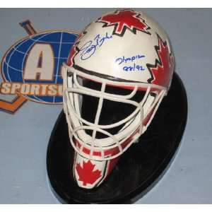   6in GOALIE MASK   Autographed NHL Helmets and Masks 