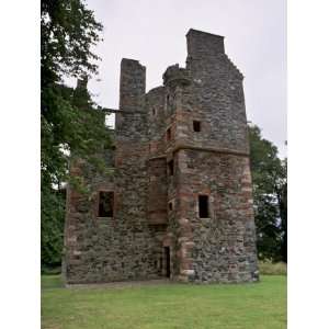  Tower, 1581. Fine Example of Tower House on a L Plan, Gordon 