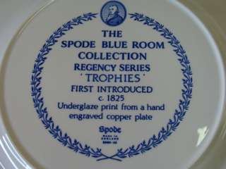 SPODE BLUE ROOM COLLECTION TROPHIES BLUE PLATE  