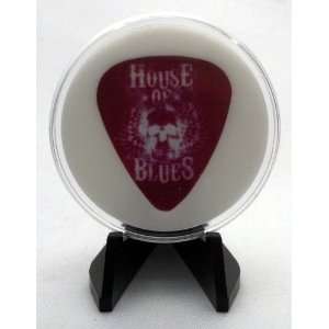  House Of Blues Guitar Pick With Display Case & Easel   100 