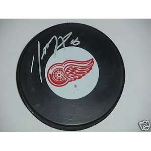   Abdelkader Signed Detroit Red Wings Hockey Puck: Sports & Outdoors