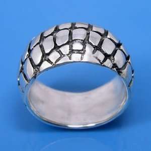  9.95 grams 925 Sterling Silver Snake Skin Classic Band 