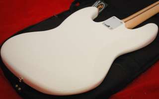 New Fender® Standard Jazz Bass®, J Bass, Rosewood Fretboard, Arctic 