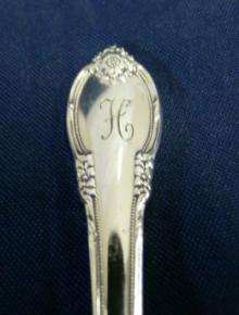 1847 ROGERS BROS SILVER PLATE REMEMBRANCE PATTERN COCKTAIL FORK H 
