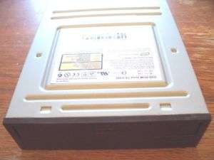 Toshiba/Samsung Internal IDE 16x DVD ROM Drive TS H352A  