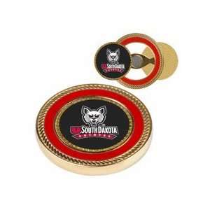  South Dakota Coyotes Challenge Coin with Ball Markers (Set 