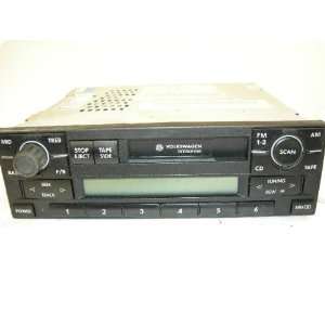  Radio  PASSAT 98 99 AM FM stereo w/cassette, Premium 4 