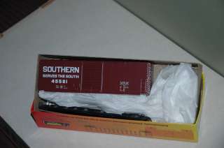 ROUNDHOUSE 1105 SOUTHERN 40 MODERN BOXCAR NIB HO  