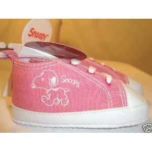   Snoopy Baby Infant Shoes, 3 6 Months (Size 2). Pink & White. Baby