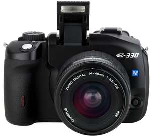 Olympus E 330 SLR Digitalkamera inkl. Zuiko Digital  Kamera 