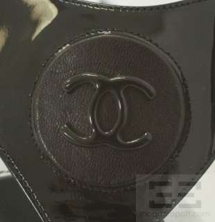   Black Patent Leather Monogram Flat Thong Sandals Size 39, NEW  