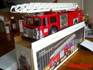 1986 HESS RED FIRE TRUCK TOY COLLECTABLE LIGHTS SIRON  