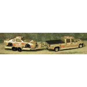  2001 Dale Earnhardt Car   Truck   Trailer: Toys & Games