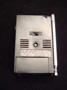 Elgin R 2400 Portable Transistor Radio   Rare / Vintage  