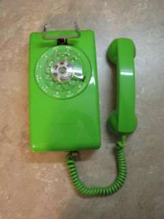 STROMBERG CARLSON Lime Green VINTAGE ROTARY WALL PHONE w/Original Box 