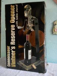 CONNOISSEUR VINTNERS RESERVE OPENER W/ TABLE STAND  