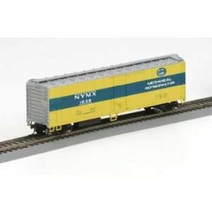    Athearn   HO RTR 50 Mechanical Reefer, NYC #4 Toys & Games