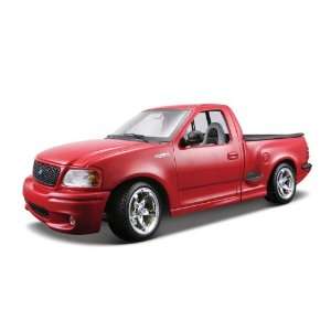    Maisto 121 Scale Red Ford SVT F 150 Lightning Toys & Games